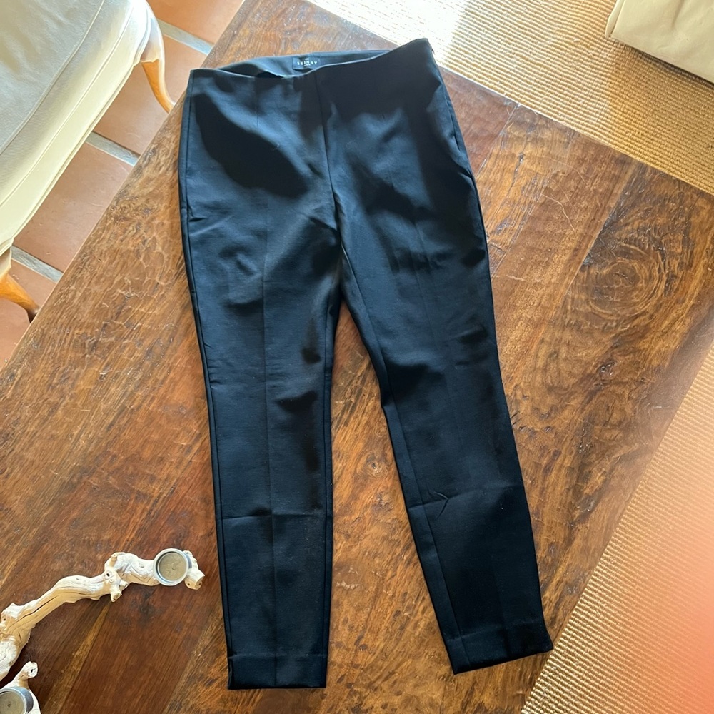 The Skinny Ankle White House Black Market Pants
